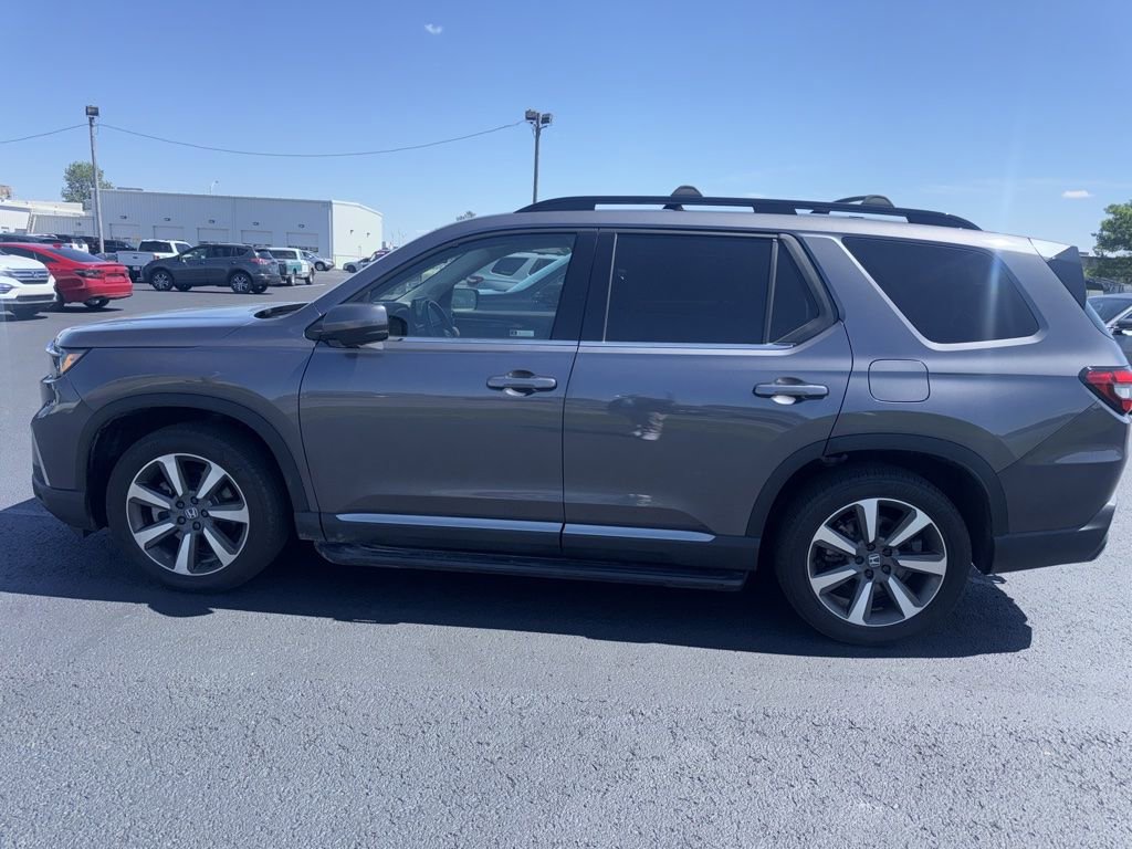 Used 2024 Honda Pilot Elite image 4