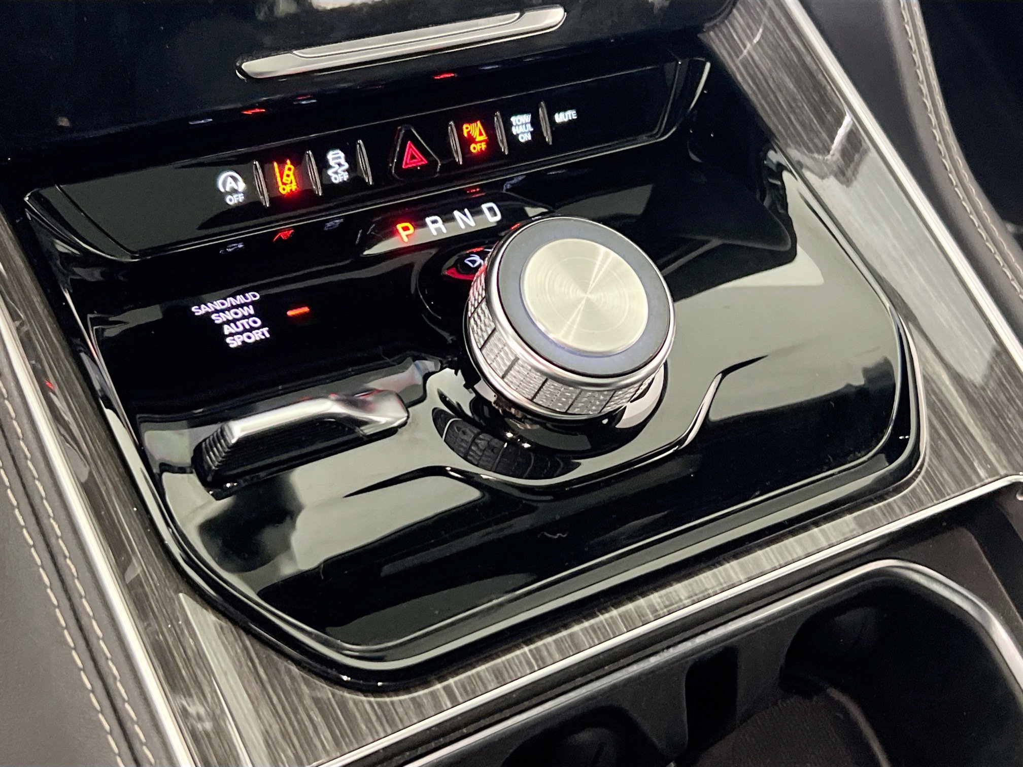 Used 2022 Jeep Wagoneer Series II w/ Premium Group I image 17