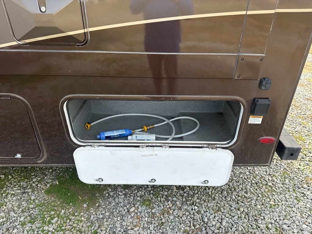 Used 2017 Ford E-450 and Econoline 450 Super Duty w/ Motorhome Prep Package image 20