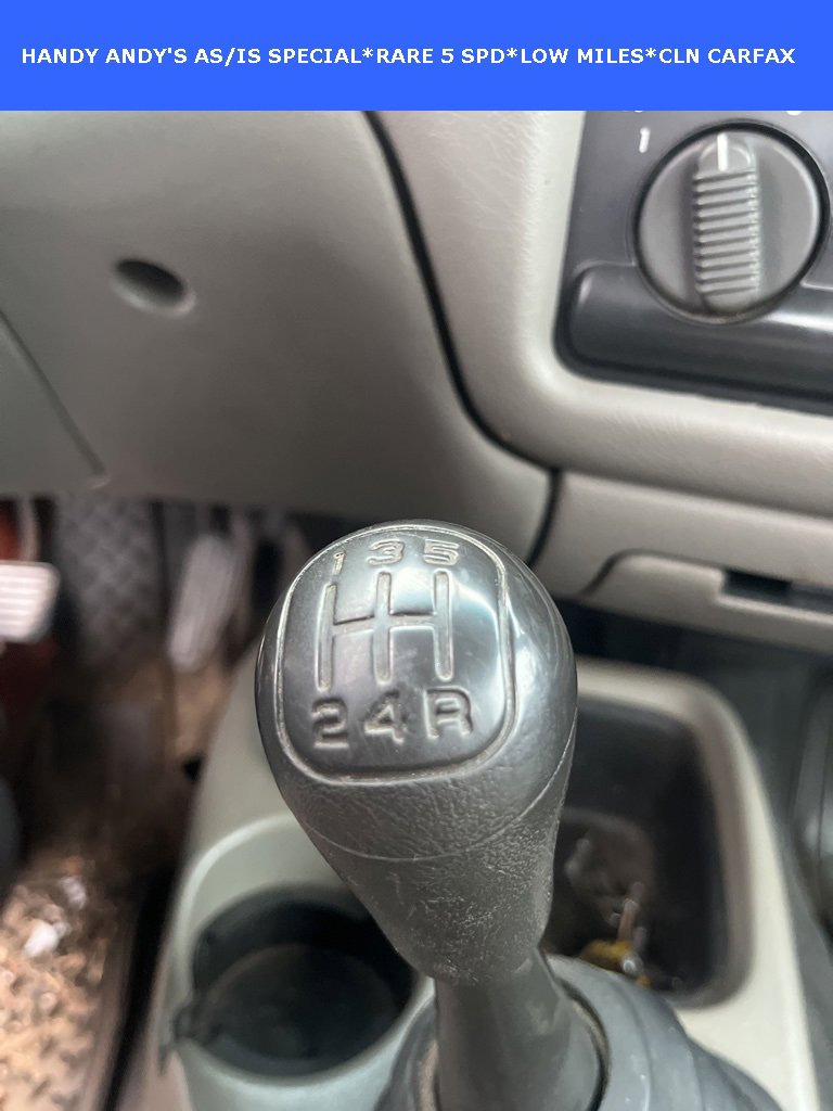 Used 2002 Chevrolet S10 Pickup 2WD Regular Cab image 14