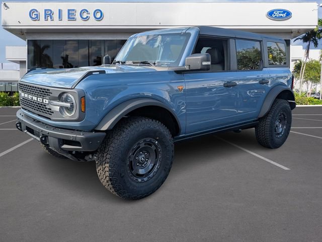 New 2025 Ford Bronco Badlands image 3