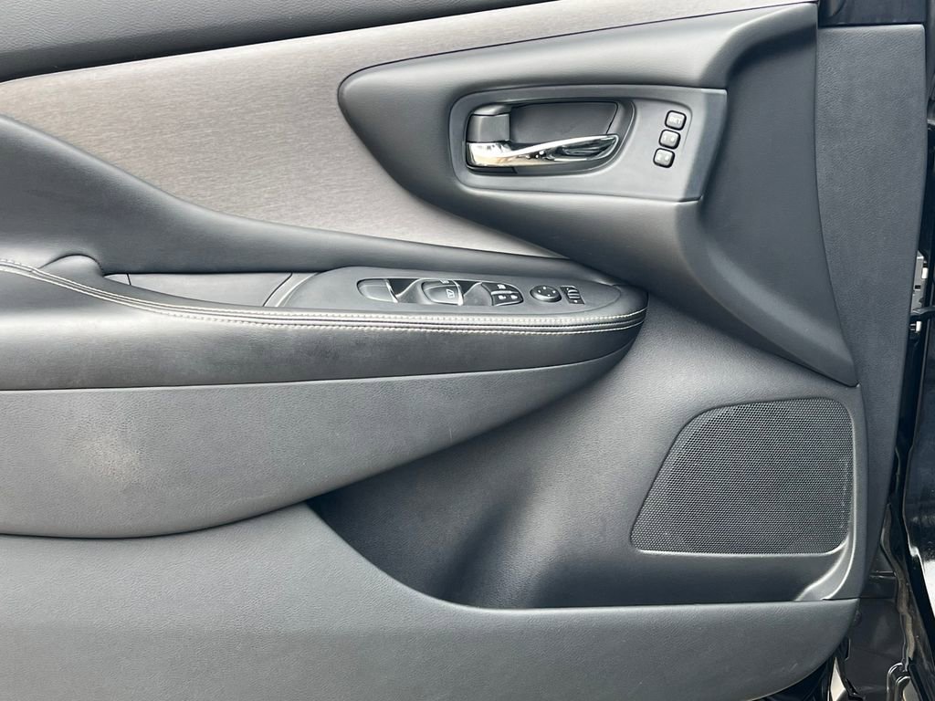 Used 2019 Nissan Murano SL w/ Cargo Package image 13
