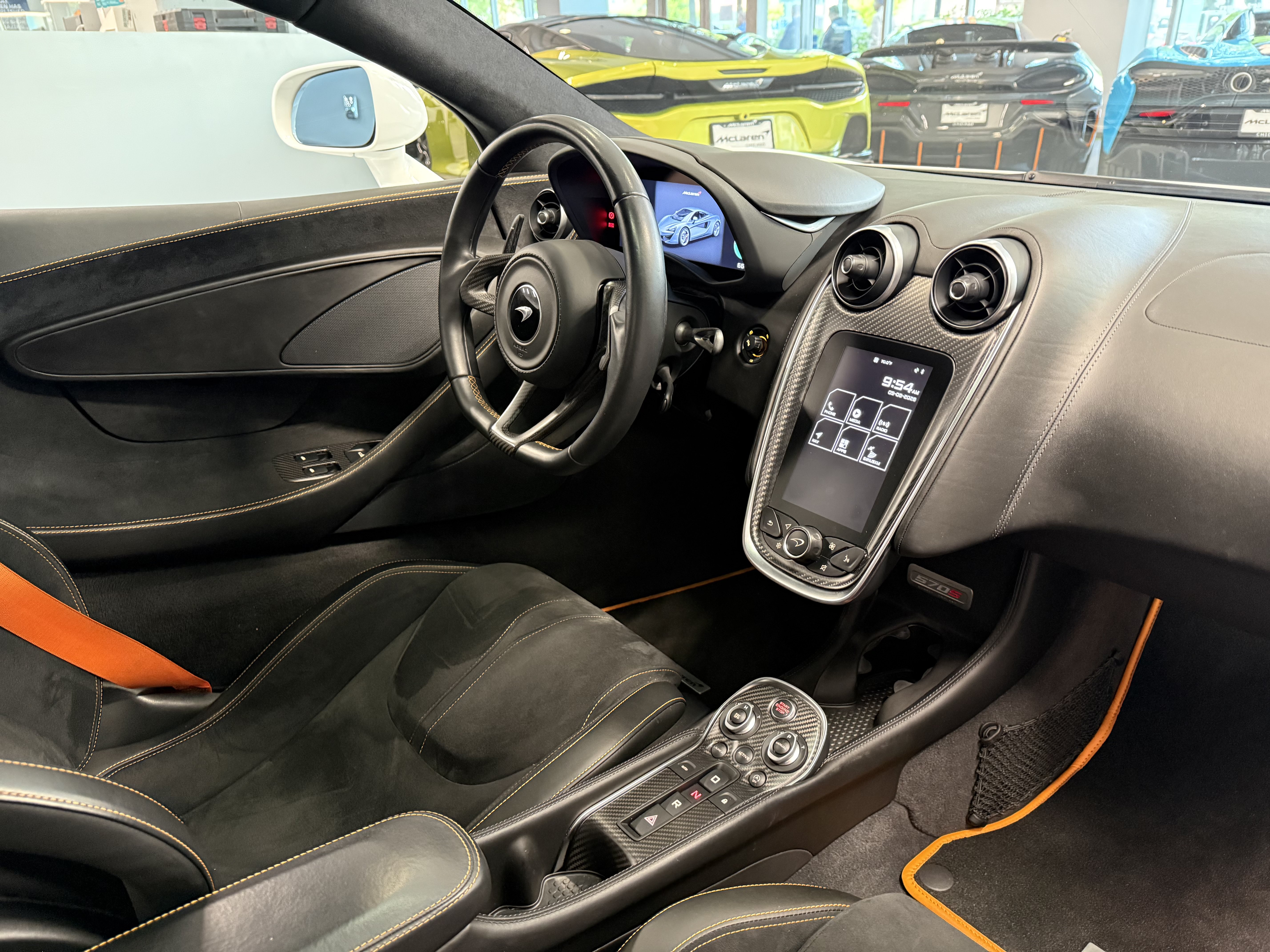Used 2019 McLaren 570S Coupe RWD image 18