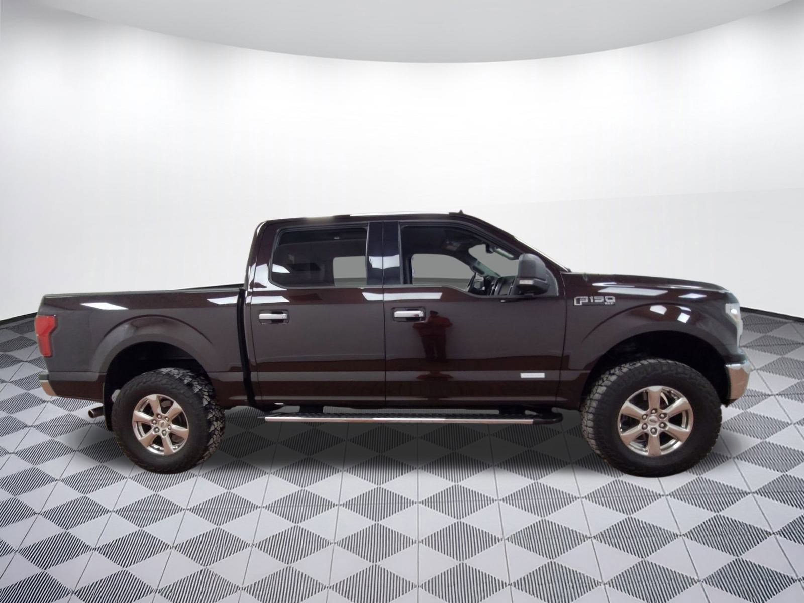 Used 2019 Ford F150 XLT w/ Equipment Group 302A Luxury image 7