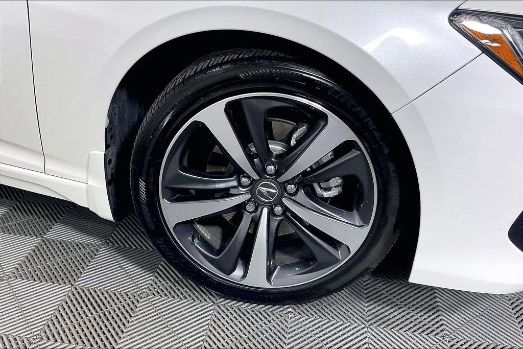 Used 2025 Acura TLX w/ Technology Package FWD image 12
