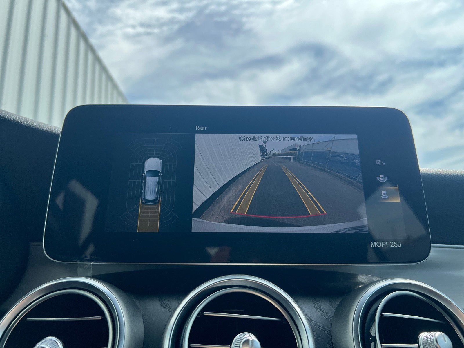 Certified 2022 Mercedes-Benz GLC 300 image 33