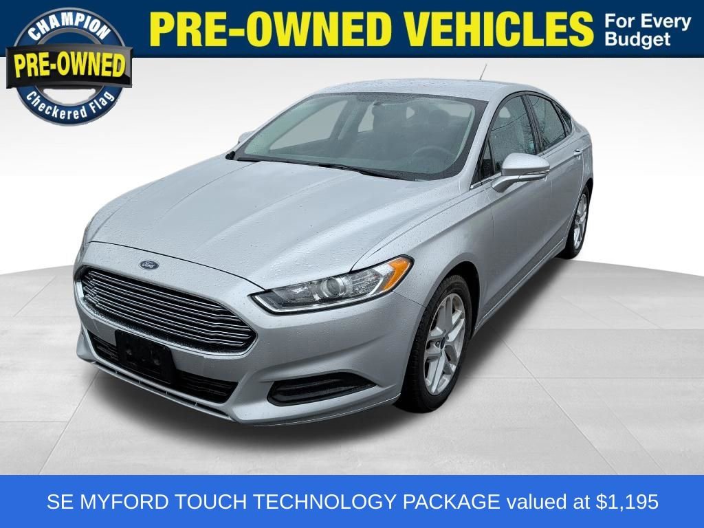 Used 2016 Ford Fusion SE image 1