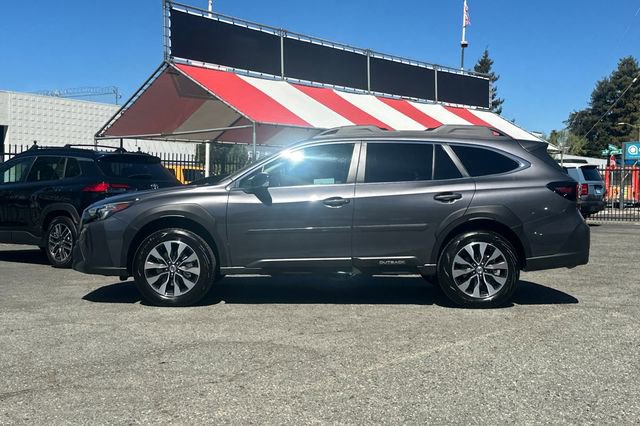 Used 2025 Subaru Outback Limited AWD/4WD image 7