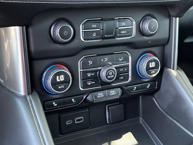 Used 2023 Chevrolet Tahoe Z71 w/ Z71 Off-Road Package AWD/4WD image 18