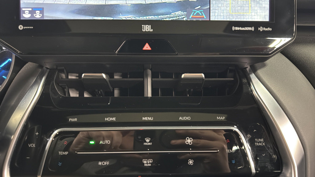 Used 2022 Toyota Venza Limited w/ Advanced Technology Package image 30