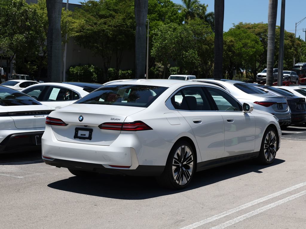 Used 2025 BMW 530i RWD image 5