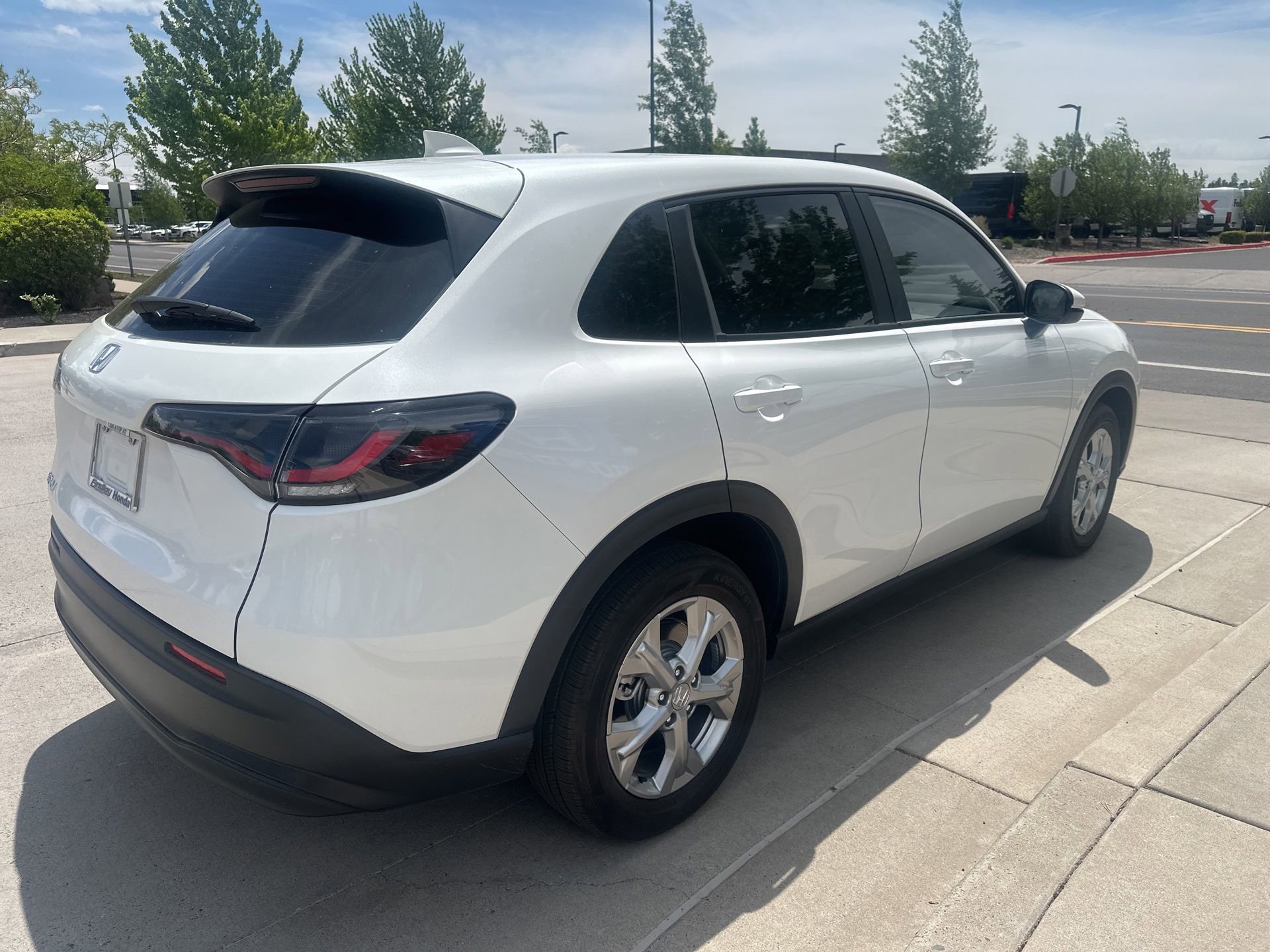 Used 2025 Honda HR-V LX image 5