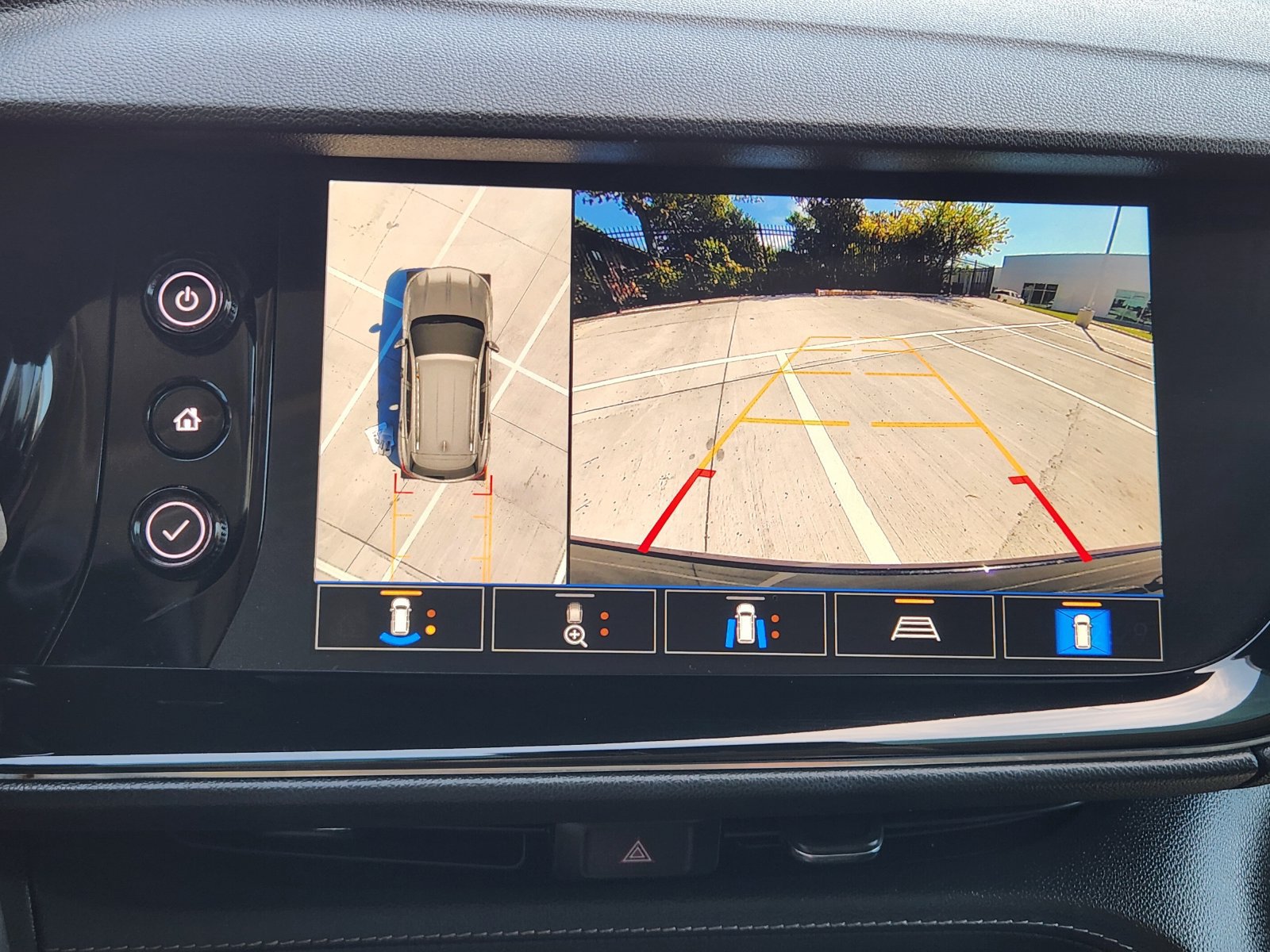 Certified 2023 Buick Envision Avenir FWD image 19
