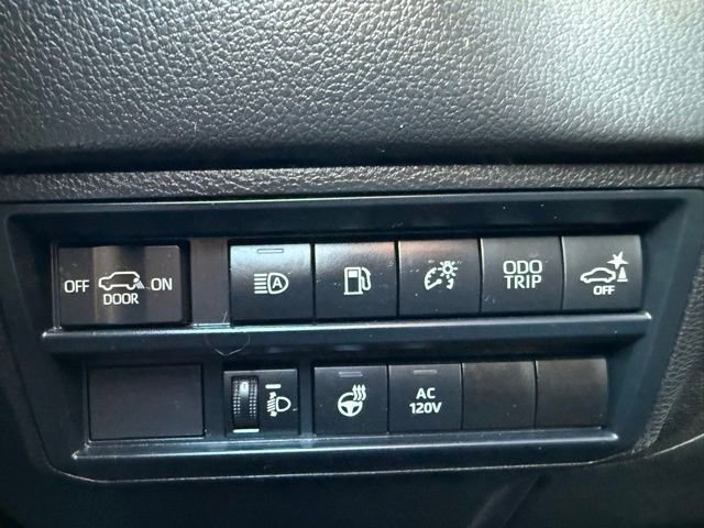 Used 2024 Toyota Sequoia SR5 w/ SR5 Premium Package AWD/4WD image 17