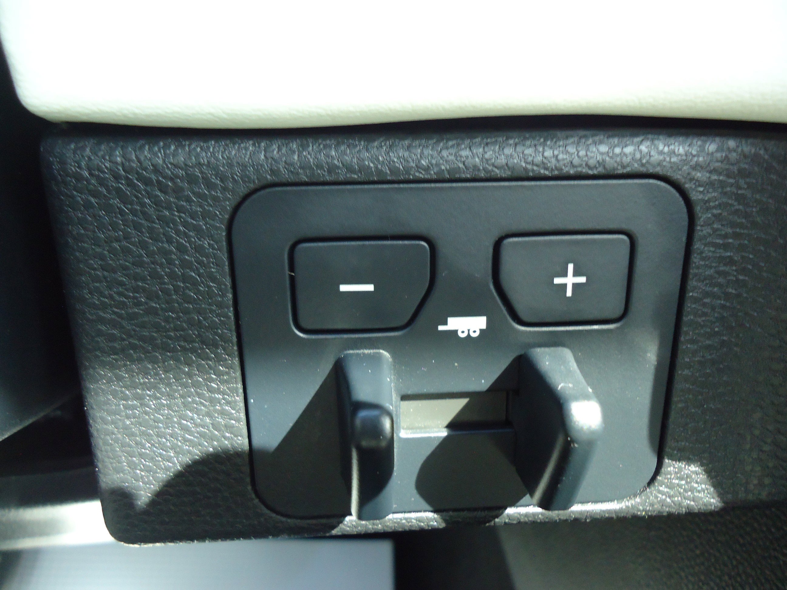 Used 2023 Toyota Sequoia Capstone AWD/4WD image 23