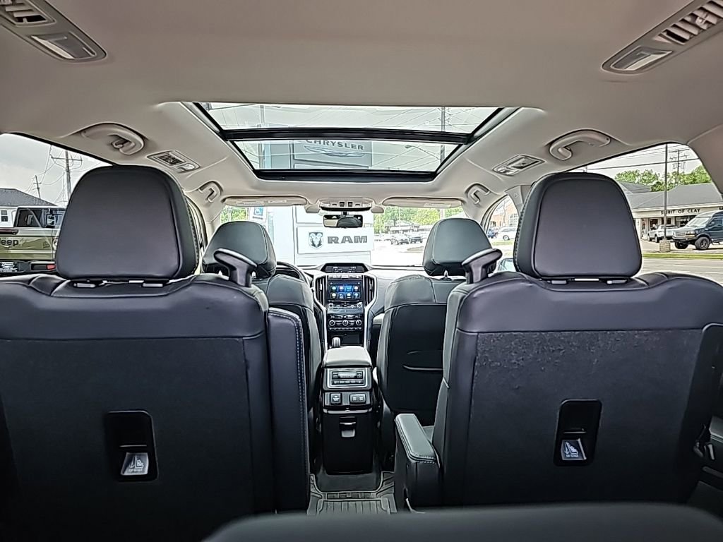 Used 2022 Subaru Ascent Touring image 5