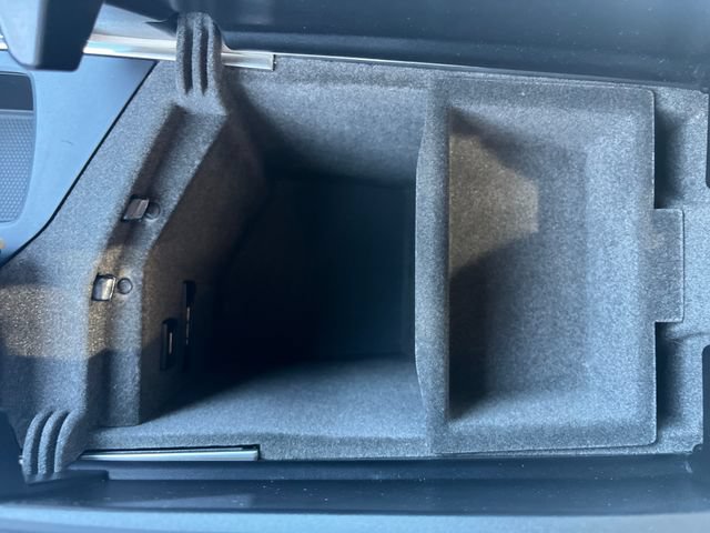 Used 2016 Mercedes-Benz GL 550 4MATIC image 28