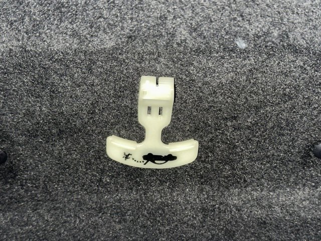 Used 2020 Jaguar XE S image 20