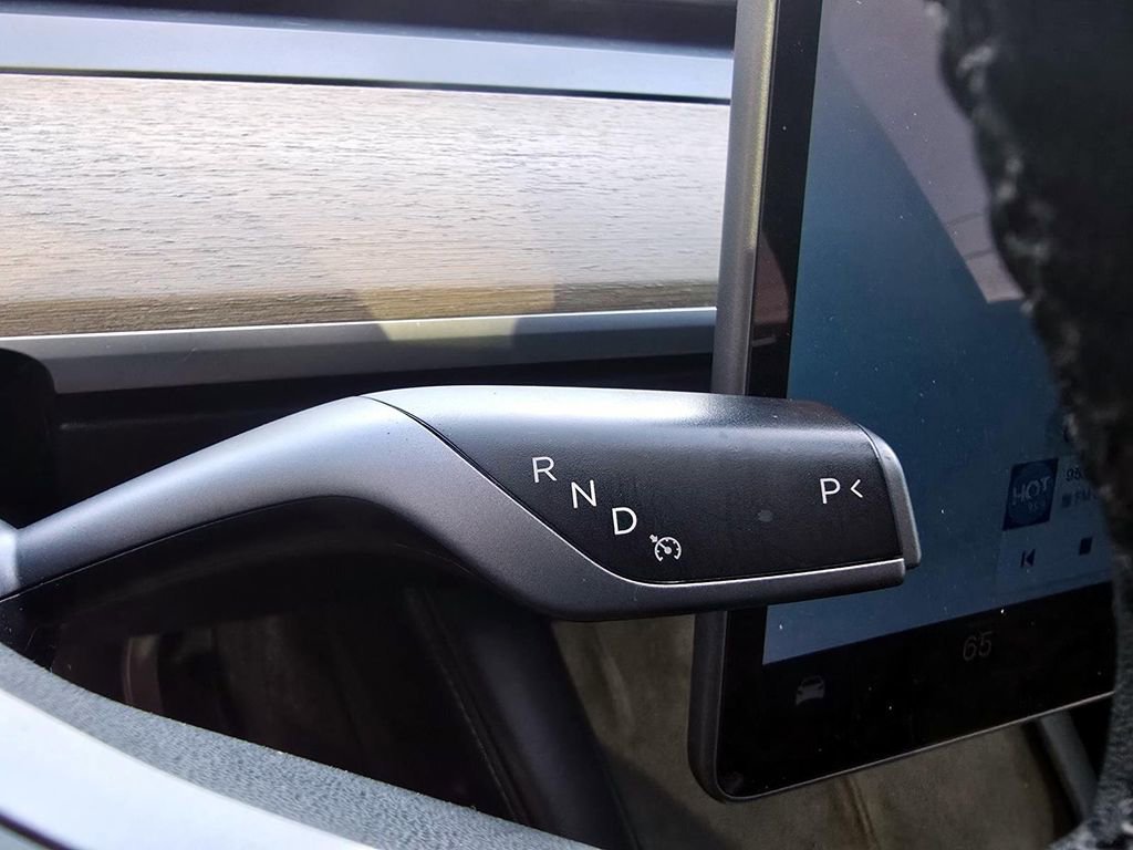 Used 2023 Tesla Model Y Long Range image 13