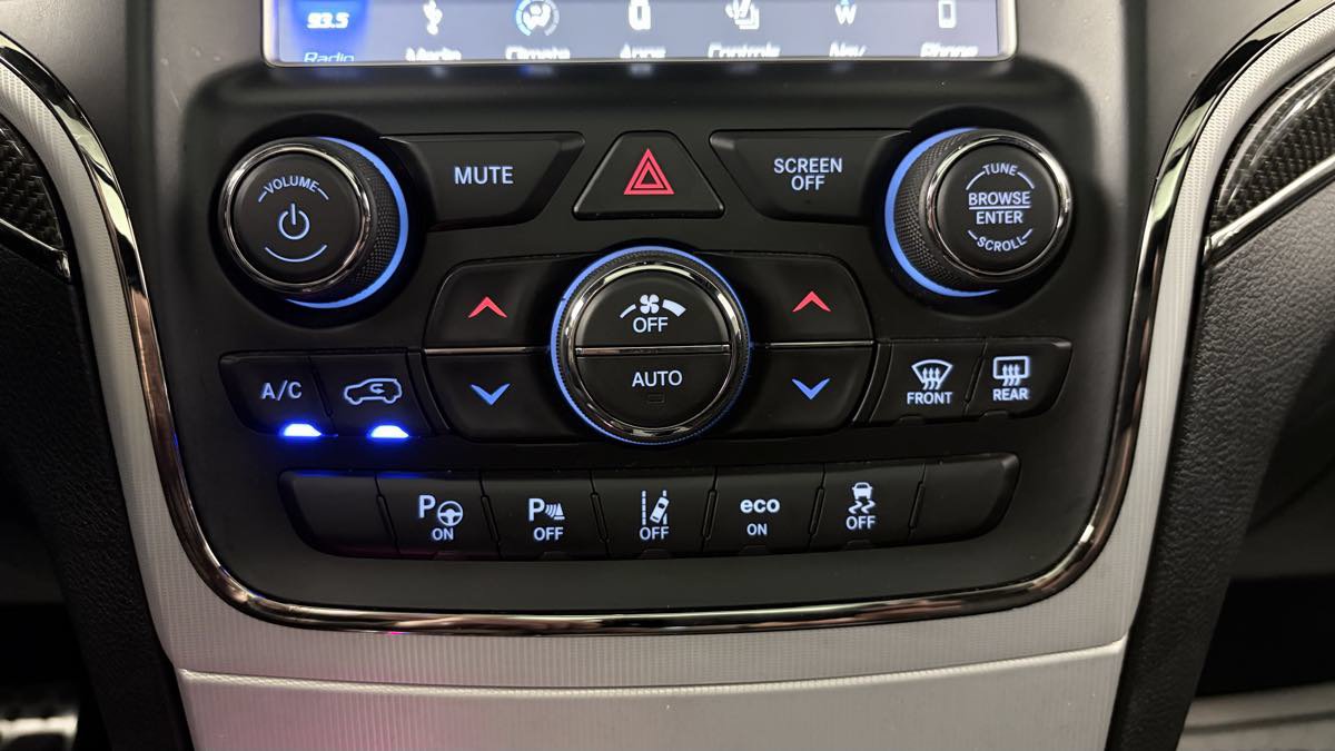 Used 2018 Jeep Grand Cherokee Trackhawk w/ Trailer Tow Group IV AWD/4WD image 27