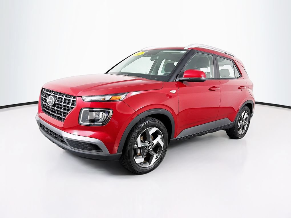 Used 2021 Hyundai Venue SEL FWD image 3