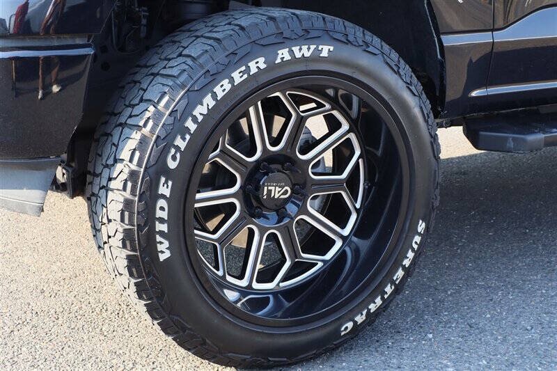 Used 2023 Ford F150 Lariat w/ Equipment Group 502A High AWD/4WD image 13