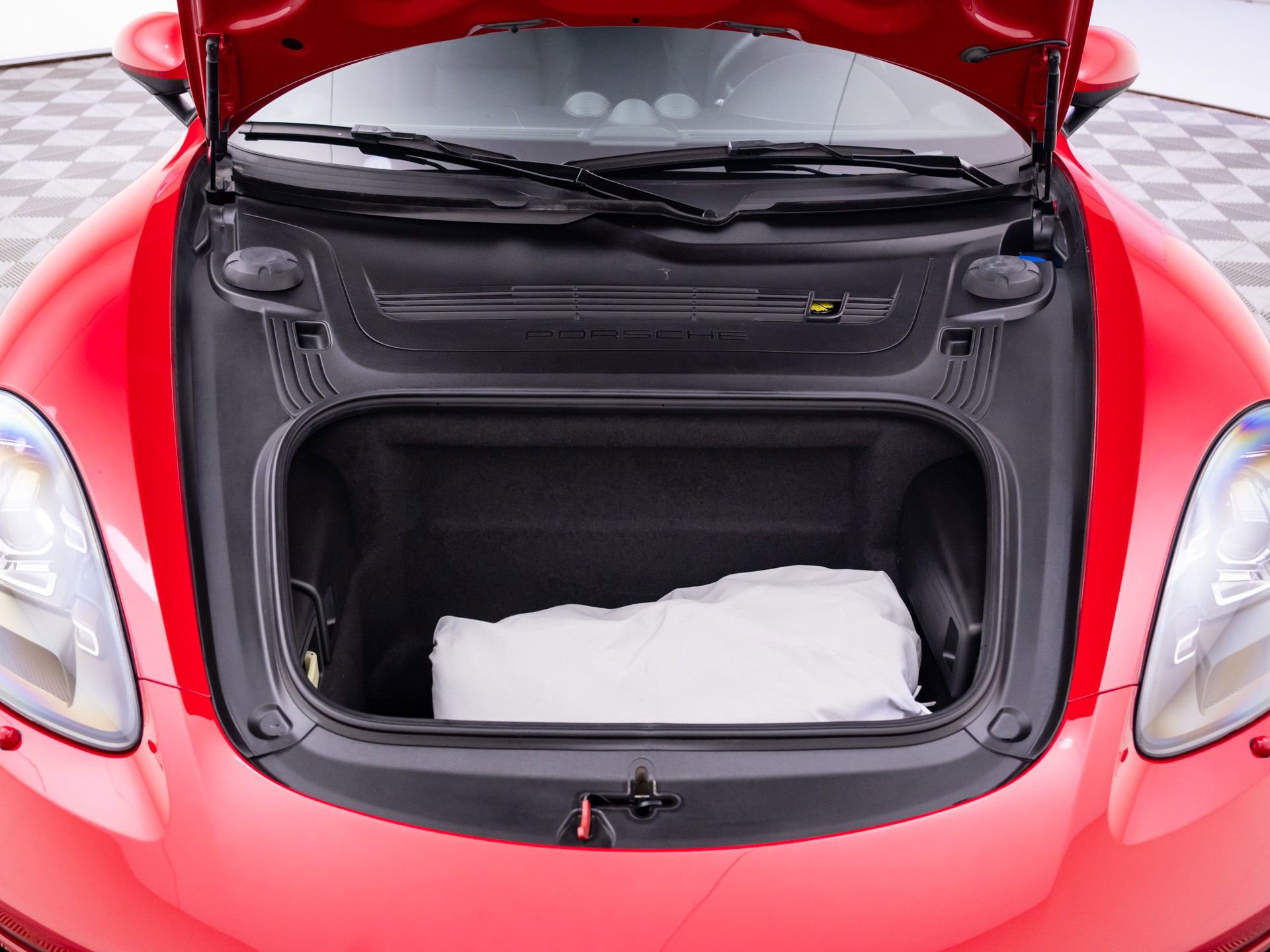 Used 2022 Porsche 718 Boxster GTS image 32