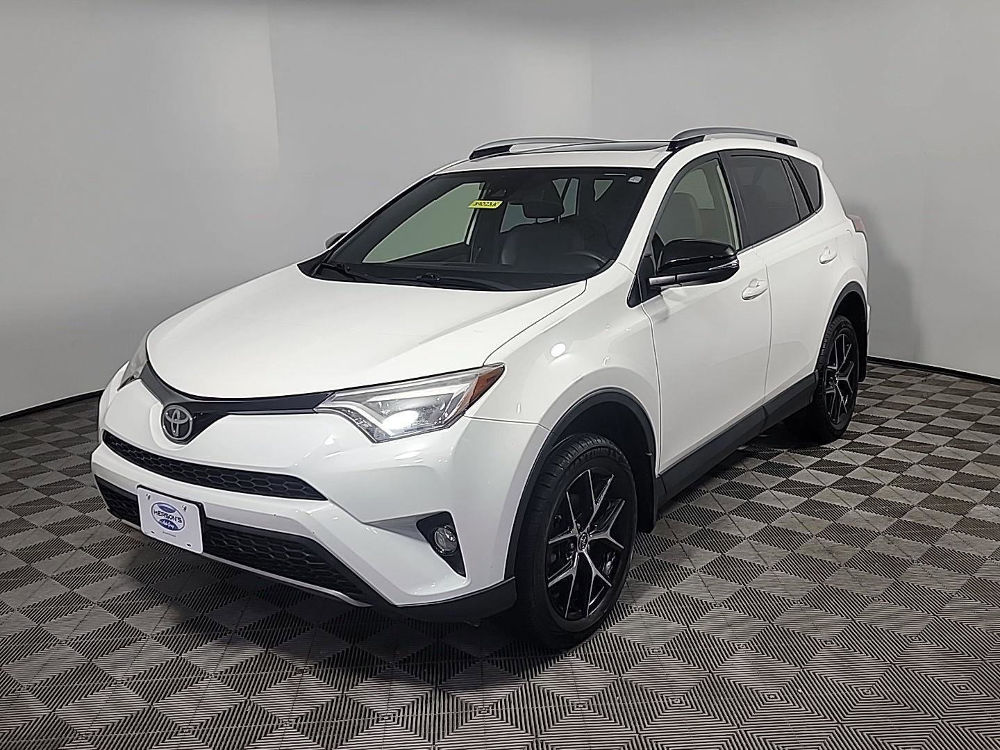 Used 2018 Toyota RAV4 SE w/ Power Extra Value Package image 13