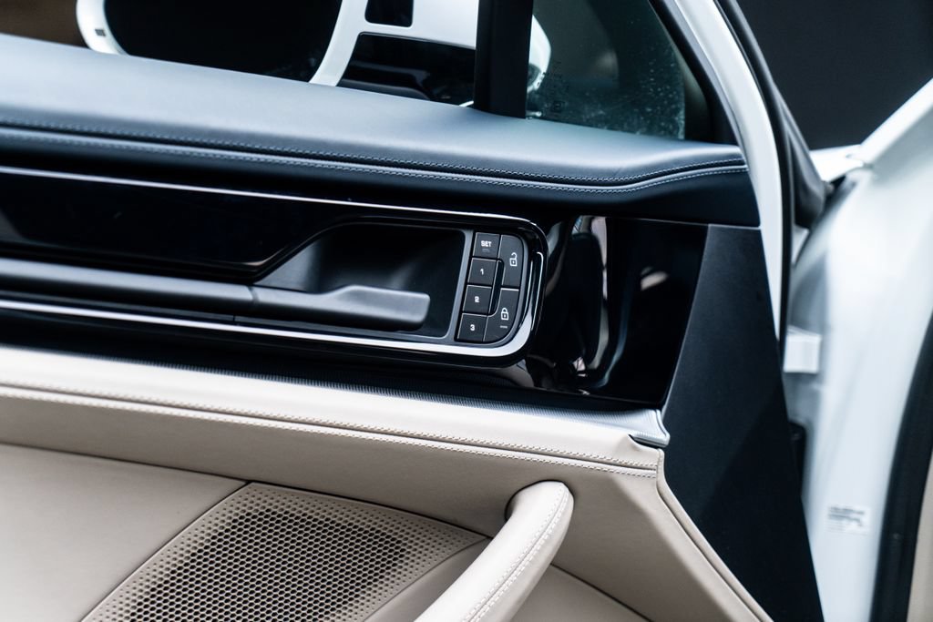 Used 2025 Porsche Panamera w/ Premium Package RWD image 24