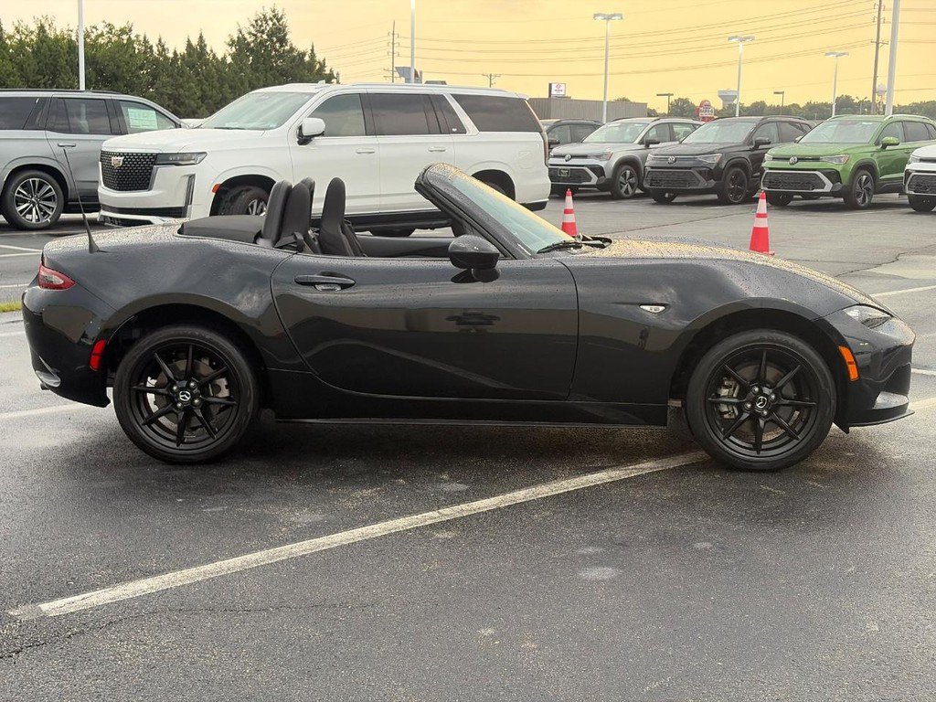Certified 2022 MAZDA MX-5 Miata Sport RWD image 5