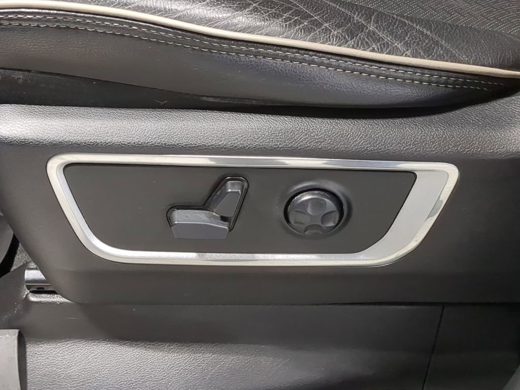 Used 2021 RAM 1500 Laramie w/ Sport Appearance Package image 21