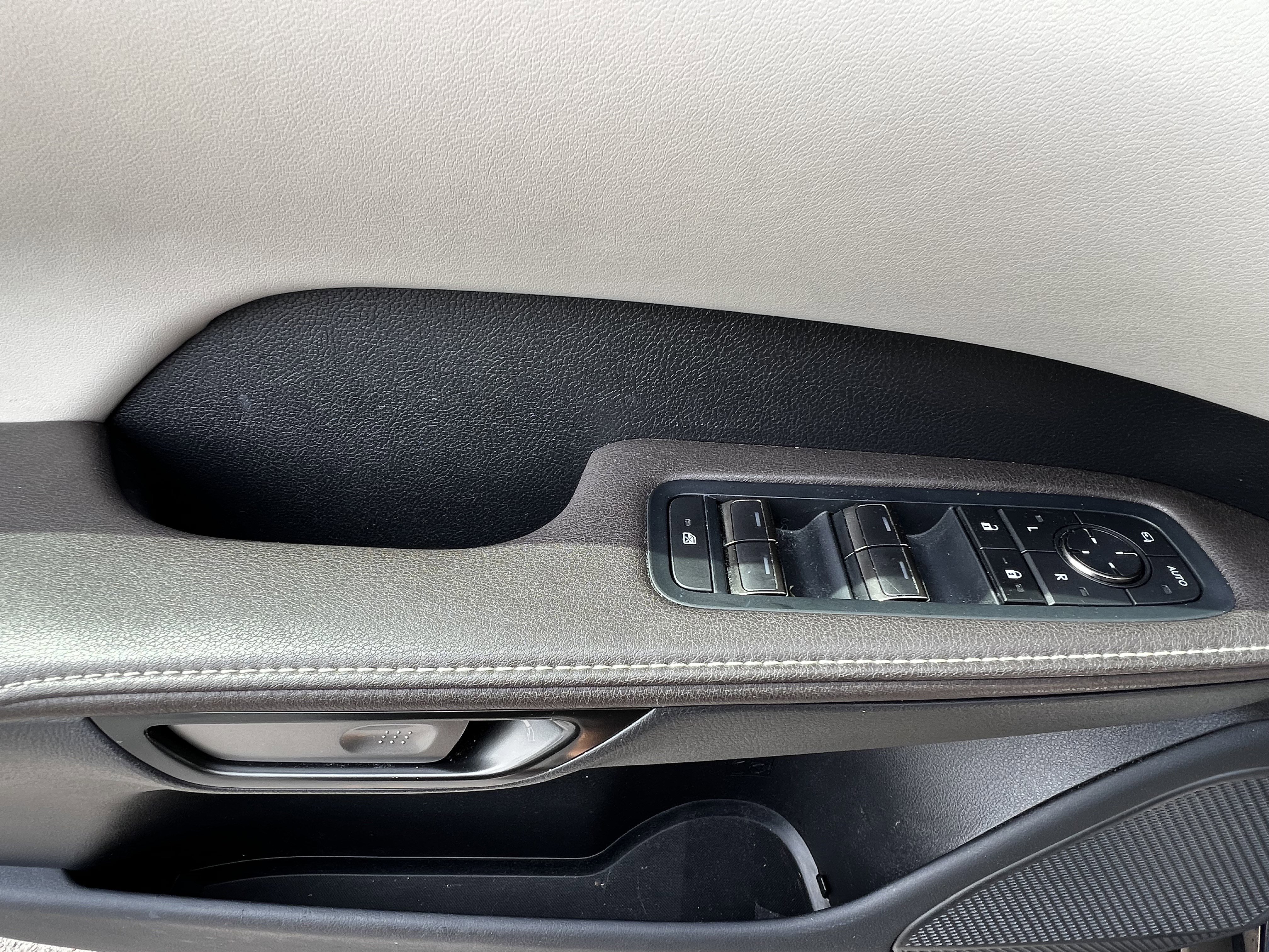 Used 2024 Lexus RX 350 FWD w/ Convenience Package image 14