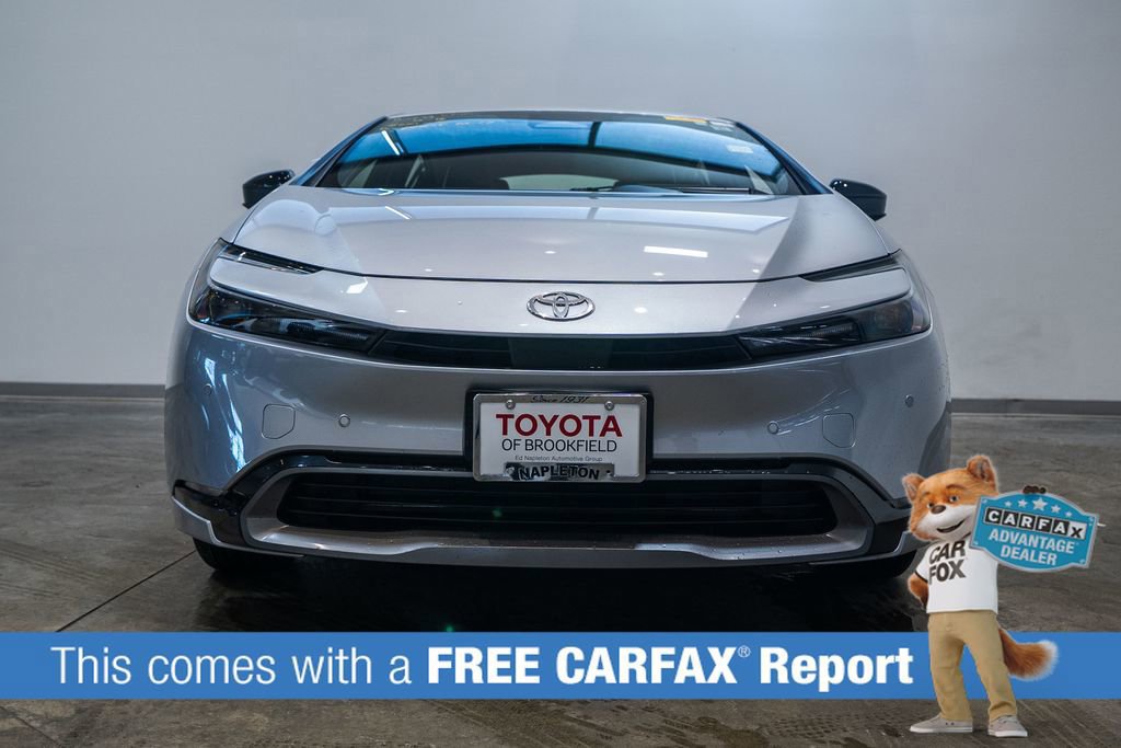 Certified 2025 Toyota Prius XLE image 2