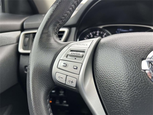 Used 2016 Nissan Rogue SL w/ SL Premium Package image 13