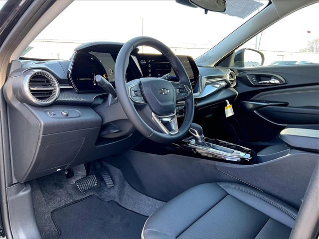 New 2026 Chevrolet Trax ACTIV w/ Sunroof Package image 8