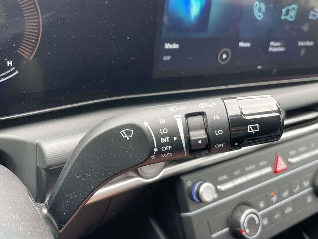 Used 2025 Hyundai Tucson SE AWD/4WD image 26