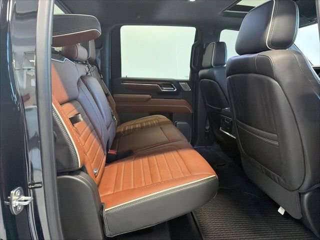Used 2024 GMC Sierra 3500 Denali Ultimate image 47