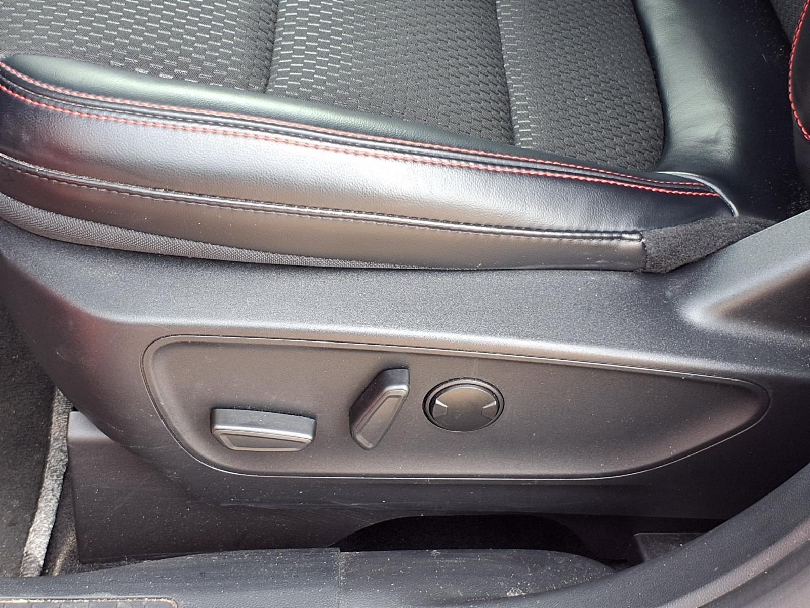 Used 2024 Ford Escape ST-Line w/ Tech Pack #1 AWD/4WD image 4