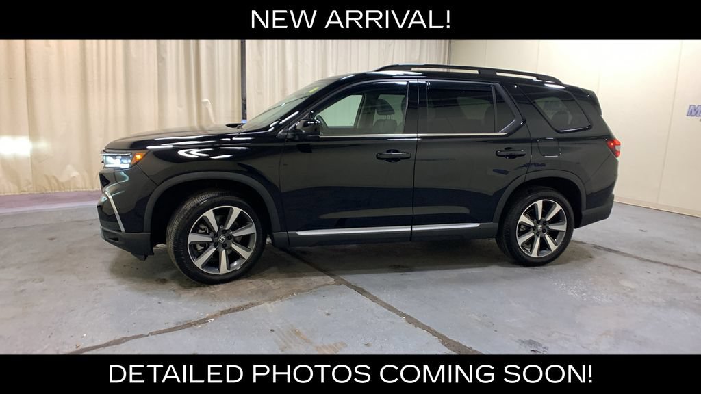Used 2025 Honda Pilot Elite image 6