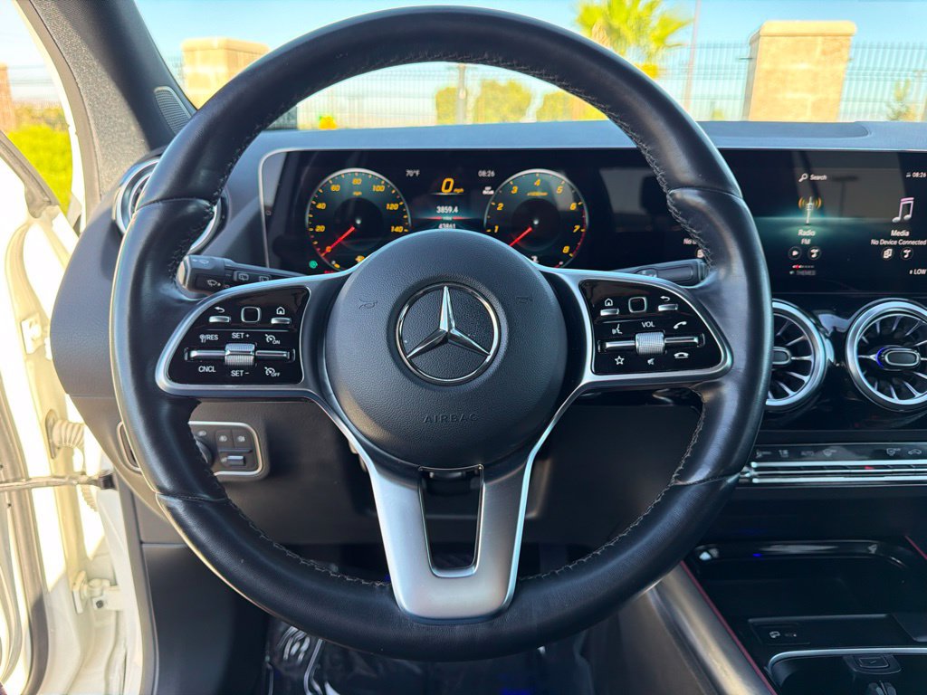 Used 2023 Mercedes-Benz GLA 250 4MATIC image 25