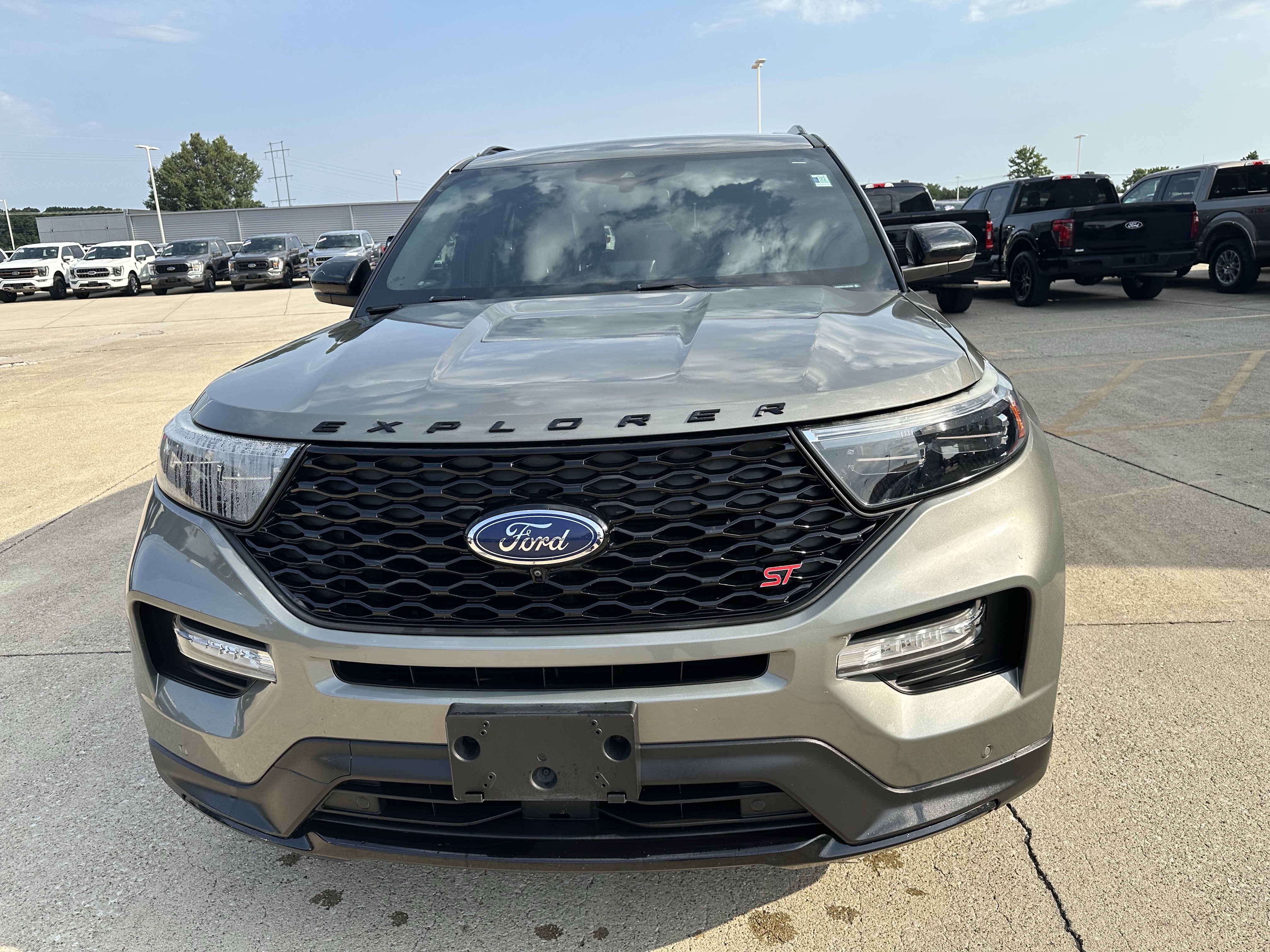 Used 2020 Ford Explorer ST w/ ST Street Pack AWD/4WD image 17