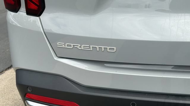 Used 2025 Kia Sorento EX w/ Panoramic Sunroof Package AWD/4WD image 12
