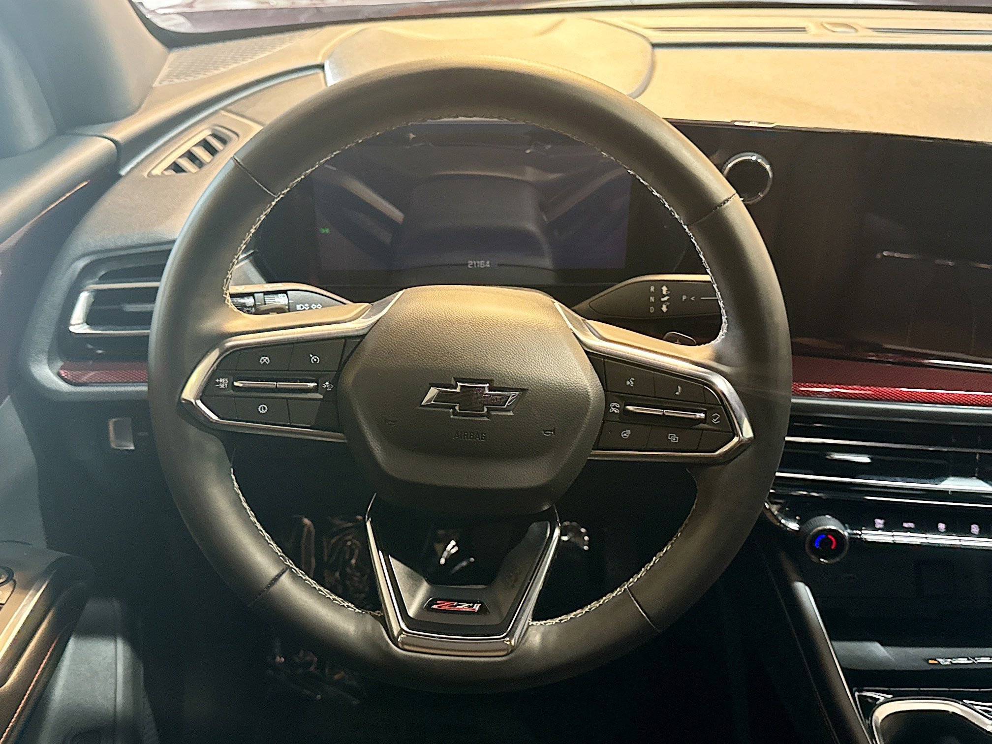 Used 2025 Chevrolet Traverse Z71 w/ Driver Confidence Package image 18