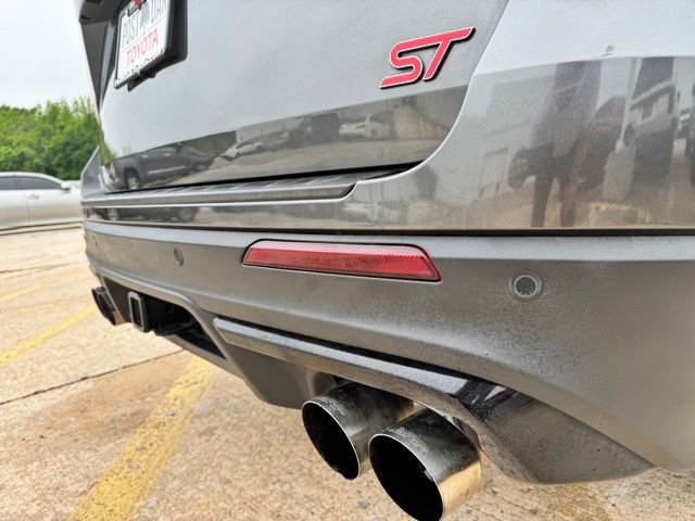 Used 2020 Ford Explorer ST w/ ST Street Pack image 12