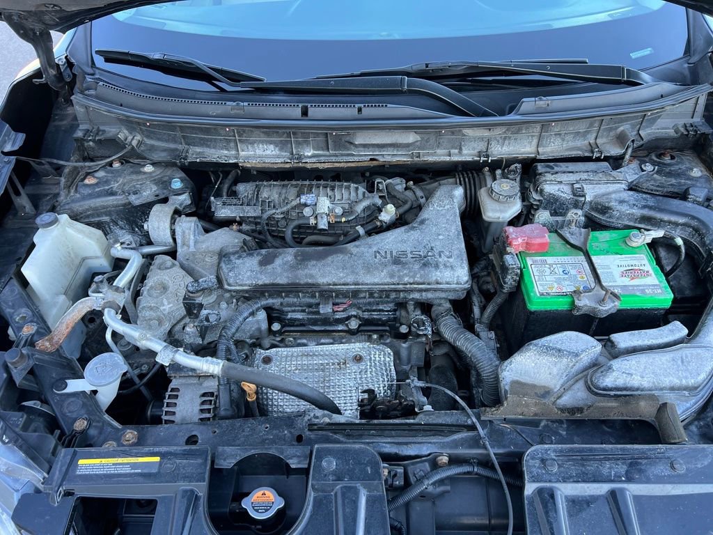 Used 2016 Nissan Rogue SV w/ SV Moonroof Package image 27