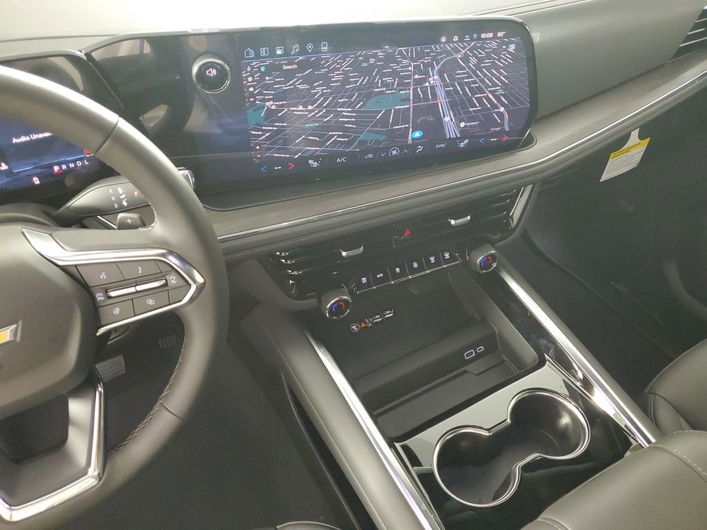 New 2026 Chevrolet Suburban LT image 17