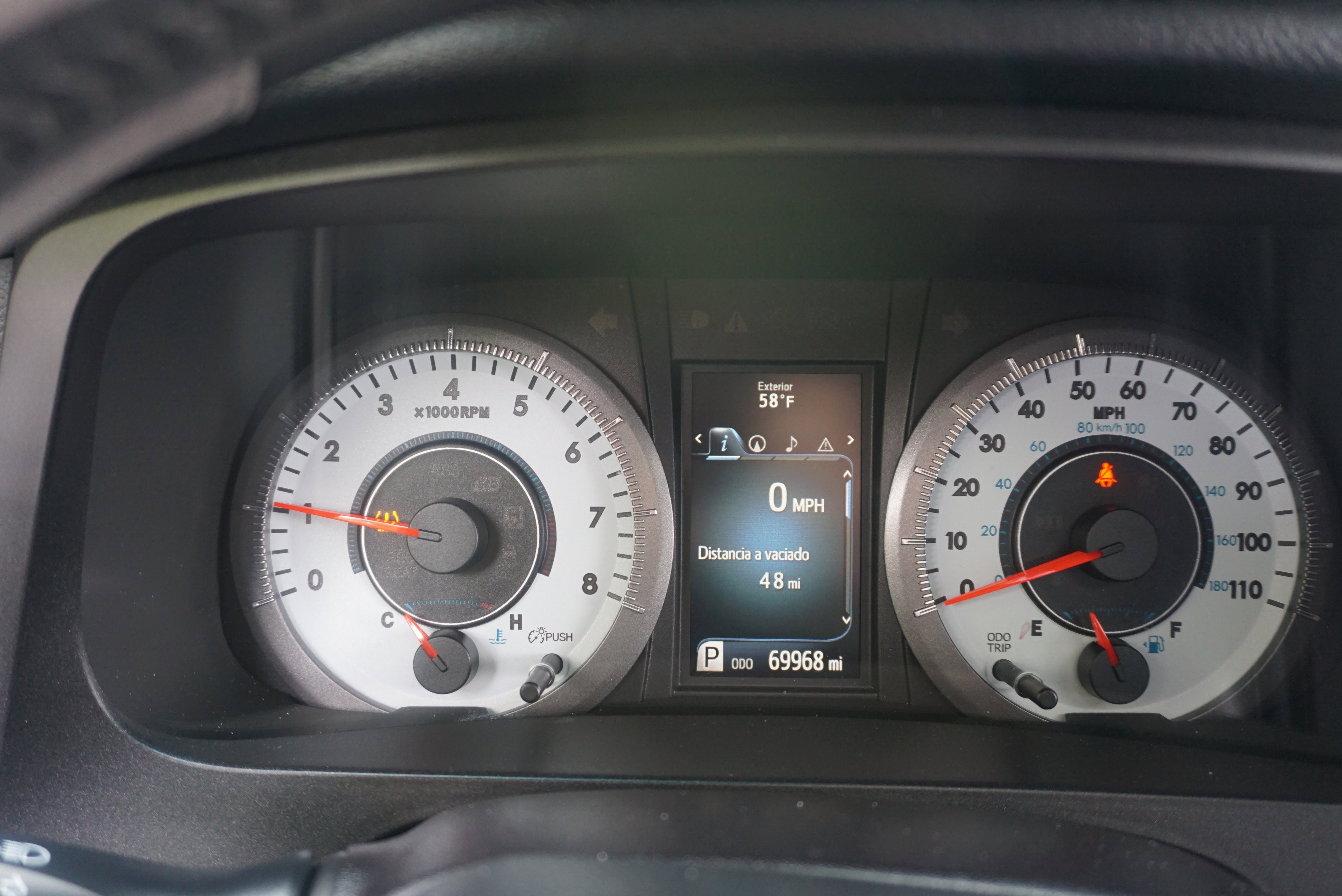Used 2017 Toyota Sienna SE w/ SE Preferred Package FWD image 10