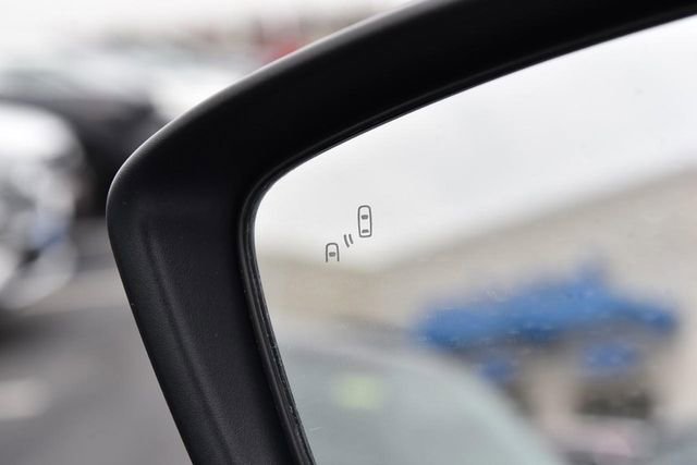 Used 2024 Mitsubishi Eclipse Cross SEL image 9