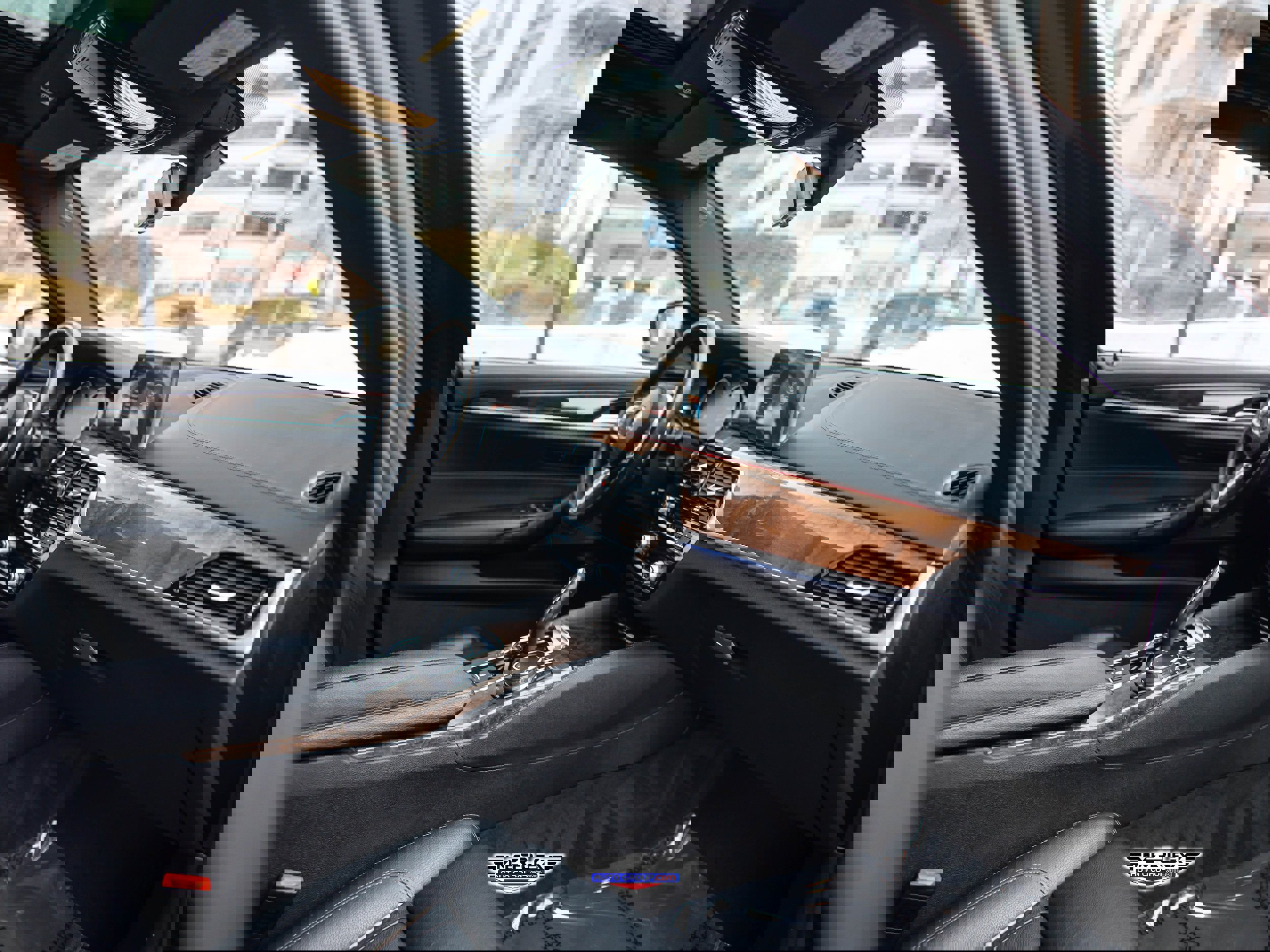 Used 2018 BMW 540i xDrive w/ M Sport Package image 15