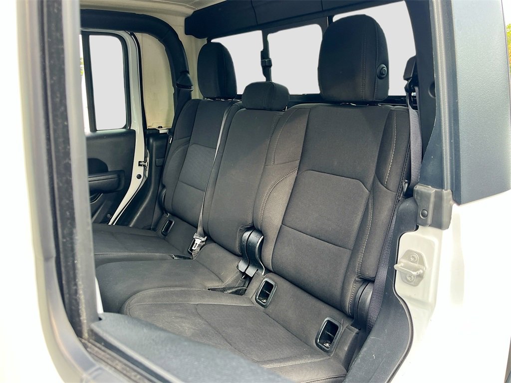 Certified 2023 Jeep Gladiator Sport image 21